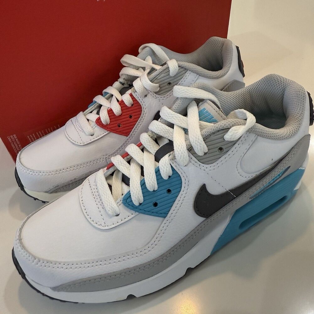 Nike Air Max 90 GS Boys Sz 4Y (WMNS 5.5  White Chlorine Blue Leather CD6864-108